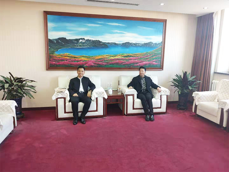 2019年10月 關(guān)于長(cháng)春航空展與長(cháng)發(fā)集團李東坡董事長(cháng)召開(kāi)座談會(huì ).png